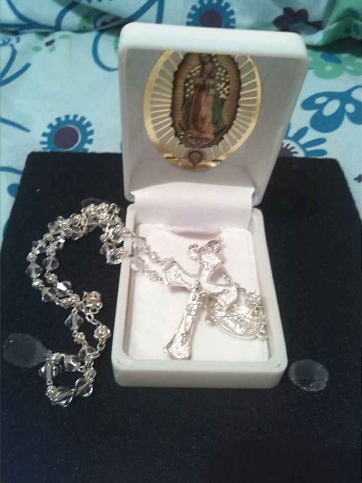 El rosario que acompañaba la biblia
