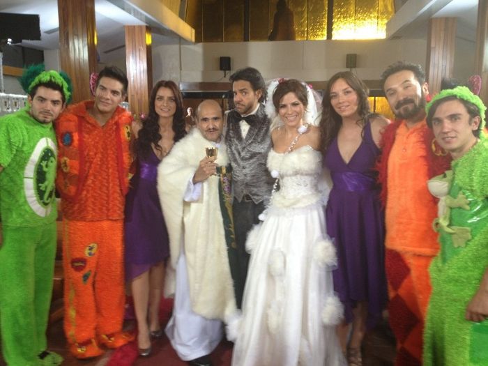 No puede faltar la boda de peluche