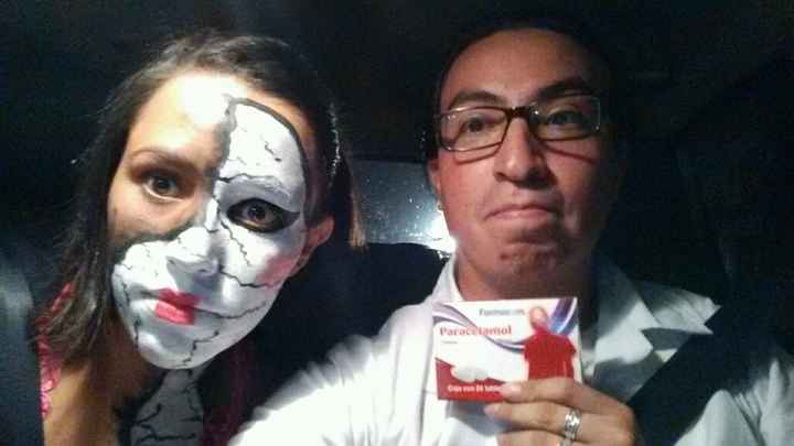 Noche de brujas: novios zombis - 1