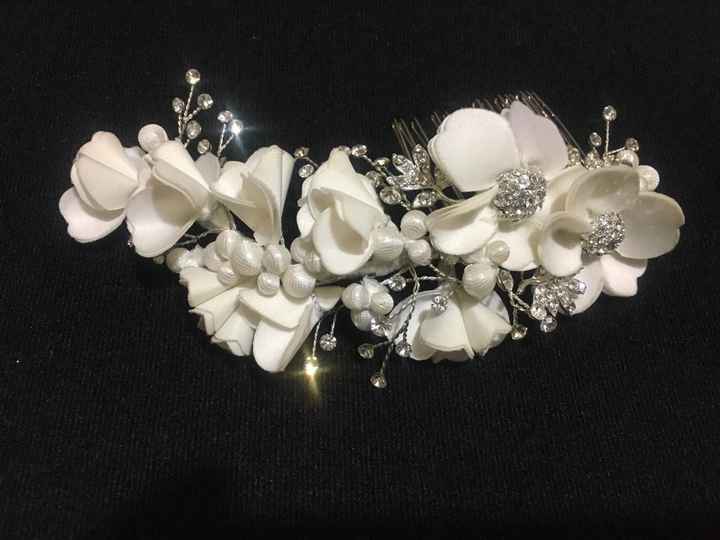 ¿Cuál accesorio para cabello? - 1