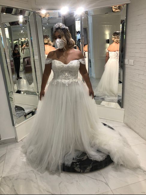 Civil y religiosa ahorita y fiesta después? o suspender 3