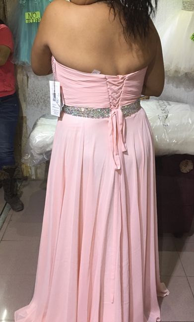 ¿De qué colores serán los vestidos de sus bellas damas? - 1