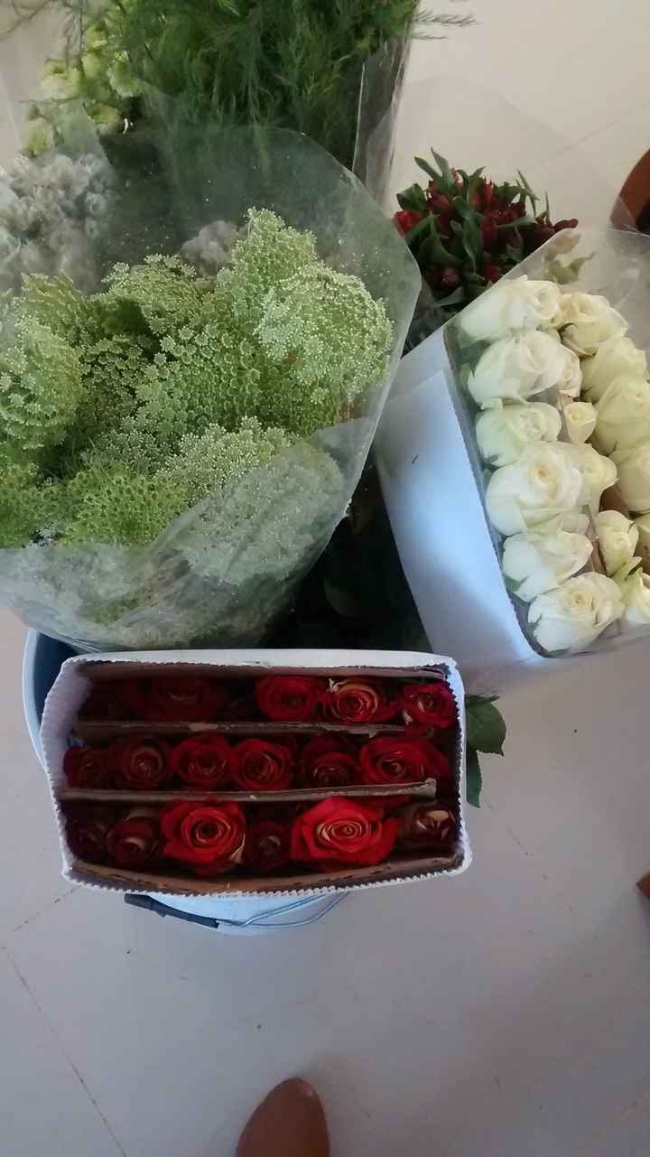 Avance 1 de nuestros centros de mesa L & G  - 1