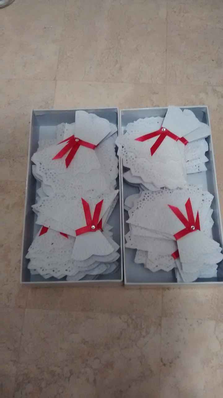 Mis distintivos con blondas L & G - 2