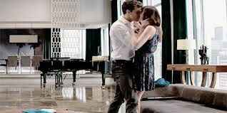 Beso y reto 1: beso de película 50 sombras de grey  (marcela sanz) - 2