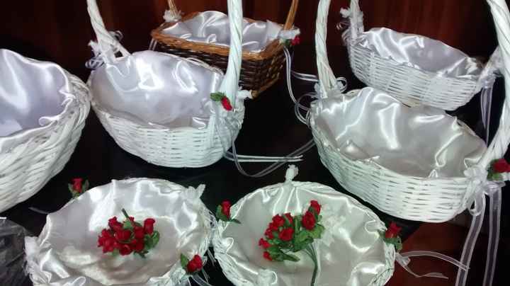 Canastas para recordatorios y flores - 3