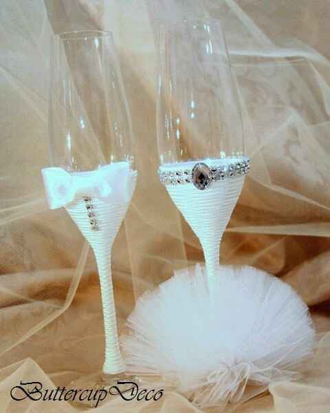 Ayuda con las copas para el brindis... - 4