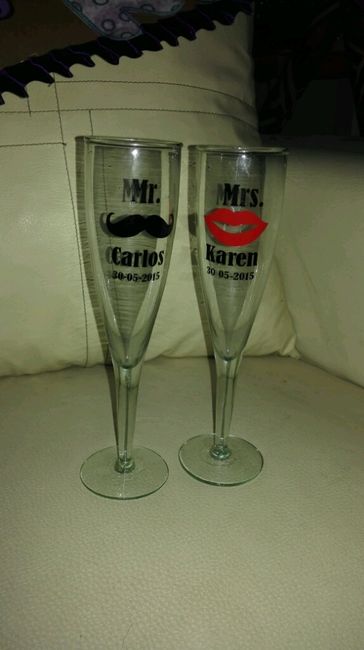 Ayuda con las copas para el brindis... - 6