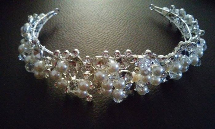 Tiara 1