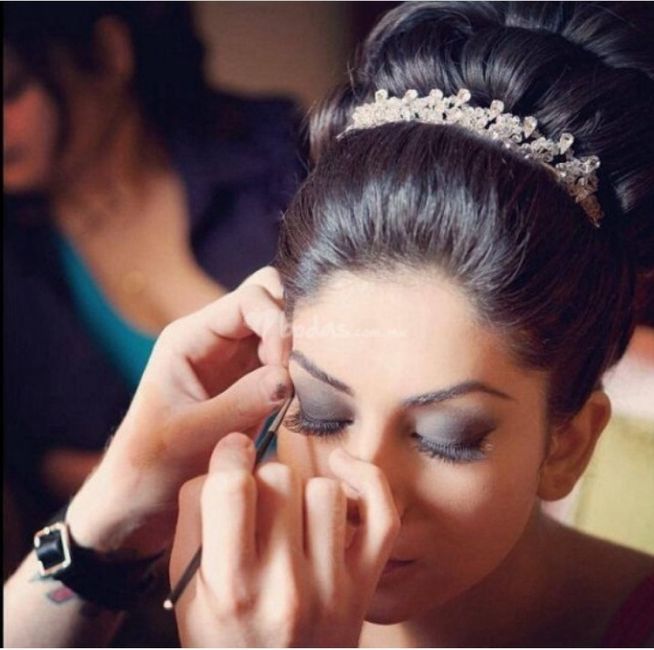 Necesito de su ayuda ¡mi maquillaje y peinado! - 3