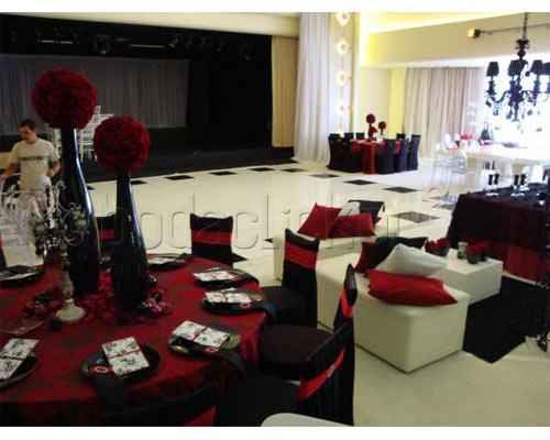 Decoración en negro y rojo!!