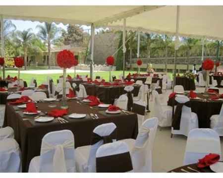 Boda en negro con blanco y detalles rojos!!
