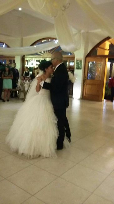 El vals con nuestra primer cancion