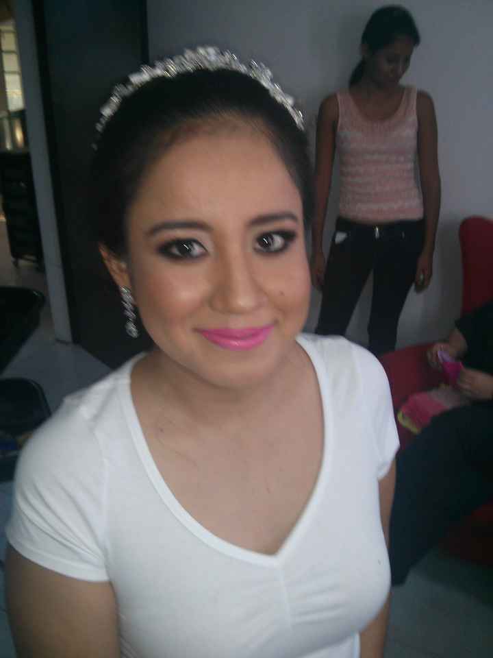 prueba de peinado y maquillaje