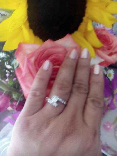Anillo de compromiso poco común? - 1
