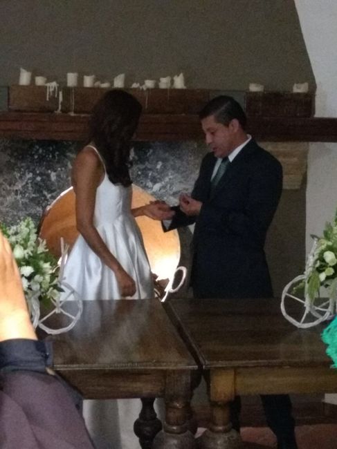 “comprometida sin anillo” - 1