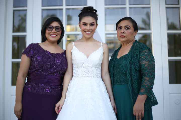 Vestidos color púrpura para mamá de la novia 💜💜 - 1