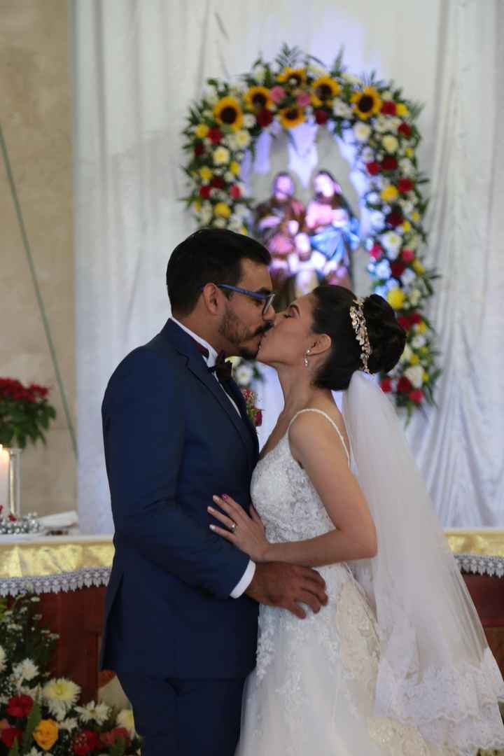 El gran beso de boda! 😘 - 1