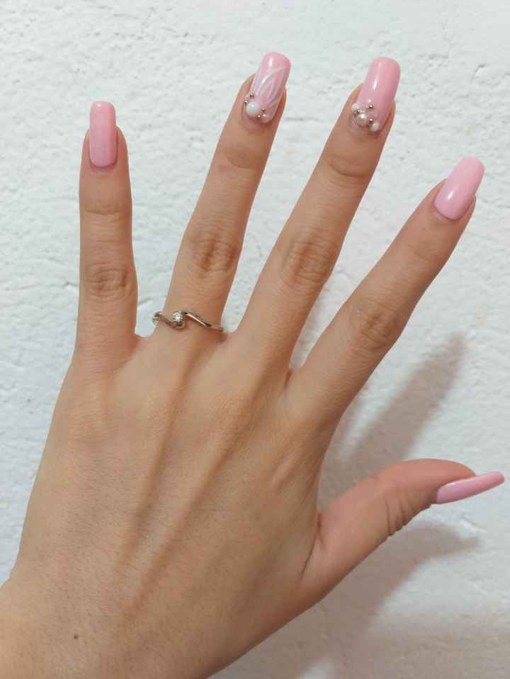 Color de uñas.....no se que color - 2