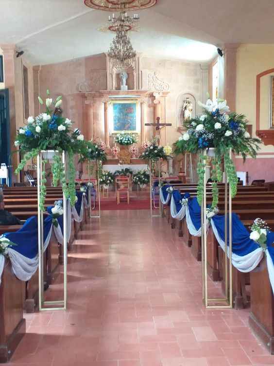 Decoración de iglesia en azul 🌈 - 2