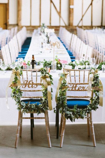 Sillas de novios con toques azules - 17