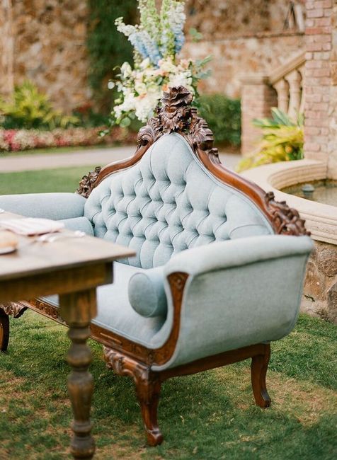 Sillas de novios con toques azules - 20