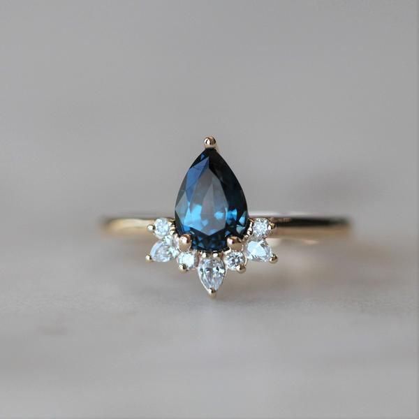 Anillos de compromiso azules - 2