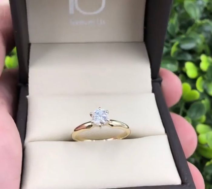 Si hubieras podido elegir el anillo de compromiso.. - 1