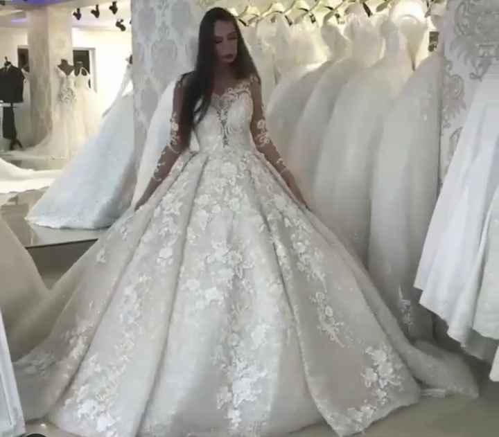 Si tu Fm tuviera que elegir tu vestido de boda.. - 1