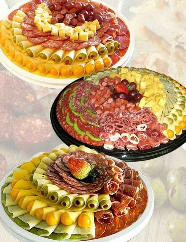 Mesa de dulces va mesa de carnes frías - 3