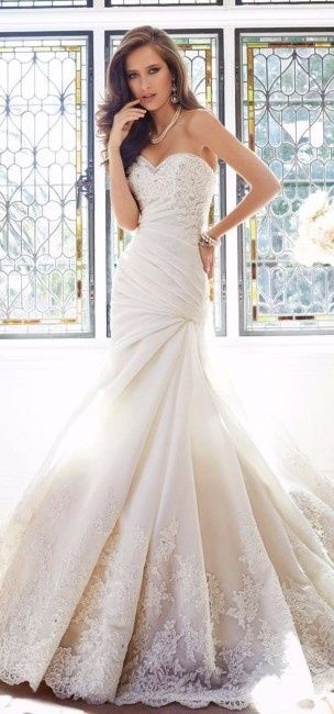 EL VESTIDO D