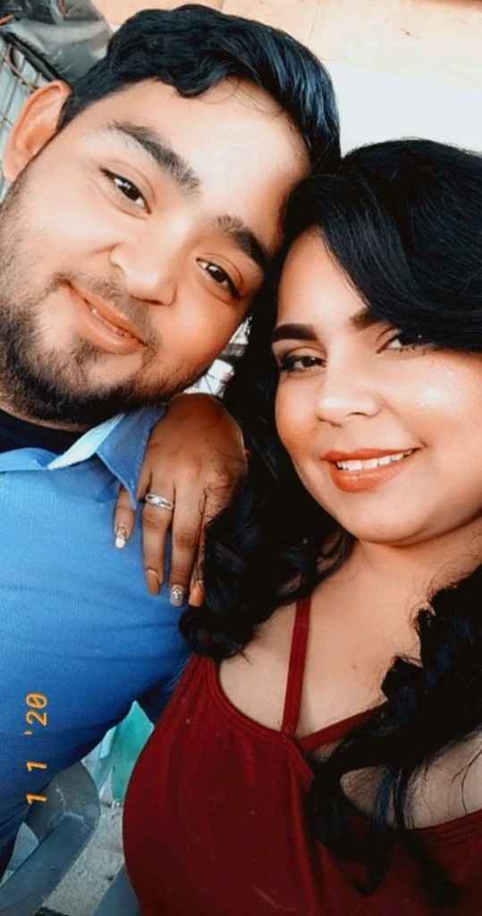 Reto con regalo: Sube una foto con tu pareja🎁 - 1