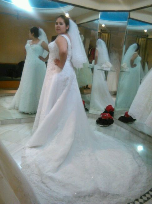 Ayuda: qué velo le queda mejor a este vestido? - 2