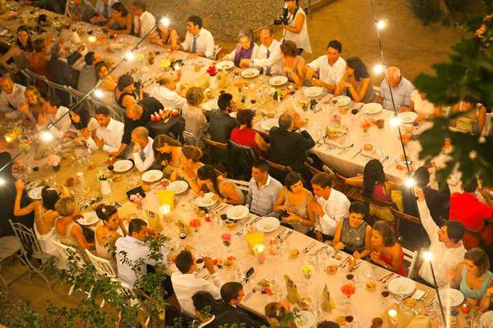 12. No se va inmediatamente después de la comida o cena.