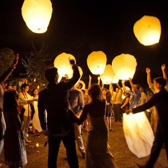 13. Disfruta de la boda!! (coopera, no se queja, no critica).