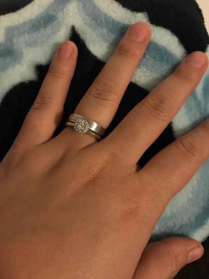 Chicas presuman sus argollas!!! - 2