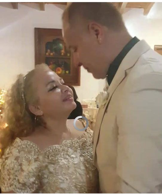 Felizmente casada por lo civil. - 3