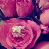 ¿cómo es su anillo de compromiso? - 1