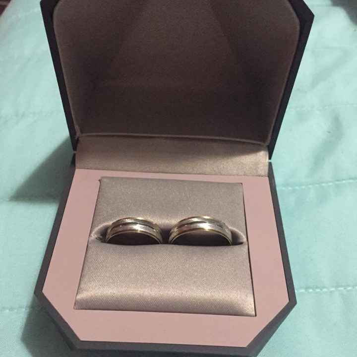 Así que ya que decidimos que sean esos la vendedora nos dijo que revisemos en la página de venta por