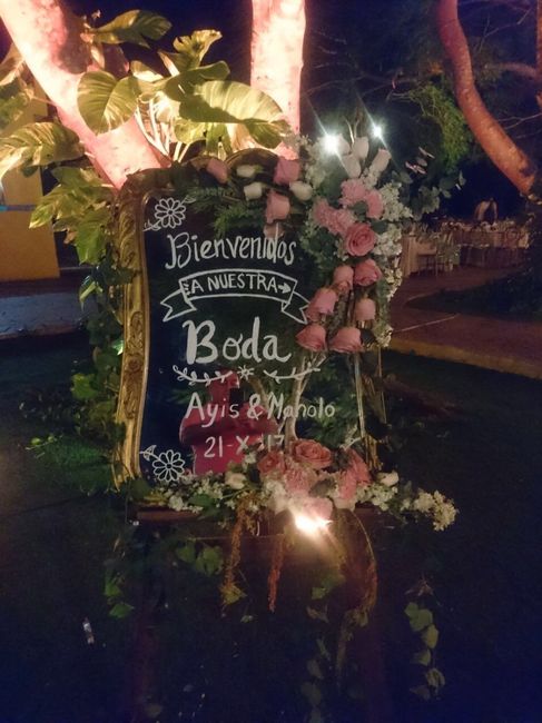 Letrero bienvenida espejo flores rosas