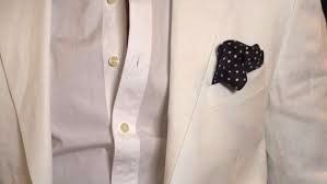 Sin corbata o moño