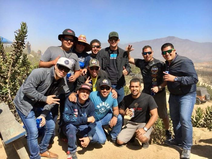 en las carreras empolvados!