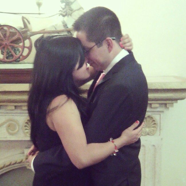 Beso y reto 3:el beso con tu pareja laura - 1