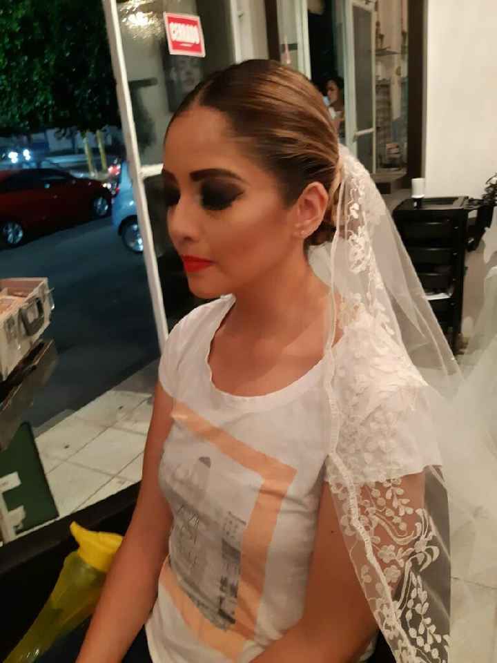 Prueba de peinado y maquillaje - 9