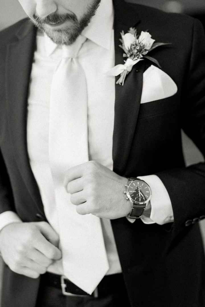 Relojes para el novio en colores oscuros 8