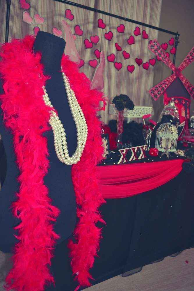 Despedida de soltera temática Moulin Rouge 3