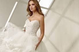 Mi FM quiere que mi vestido sea parecido al que use en mis XV