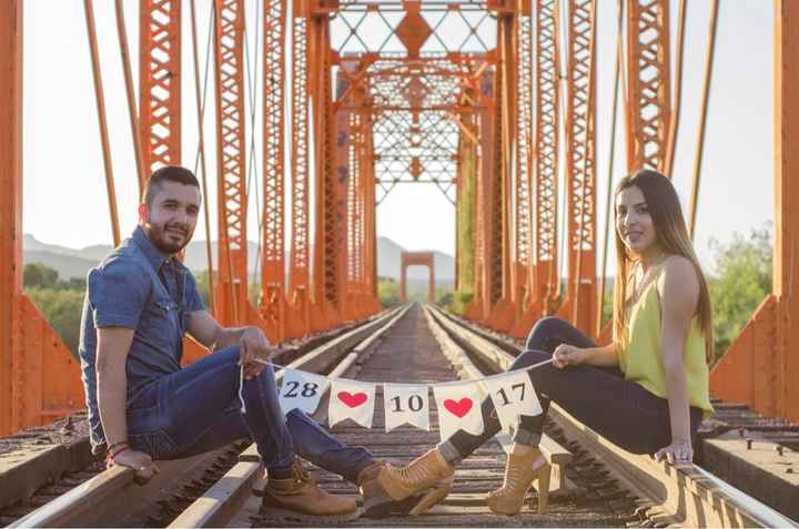 Sesión de fotos (vías del tren) - 1