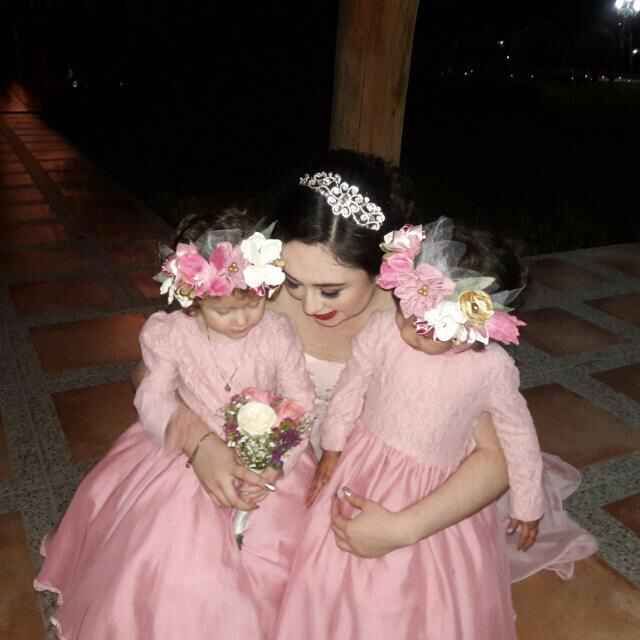 Combinación de colores en rosa viejo y blanco - 2