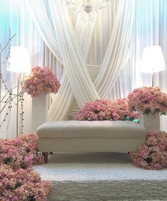 Flores y cortinas - 1
